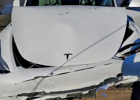 2022 Tesla Model Y from USA, damaged, VIN 7SAYGDEFXNF392502